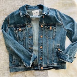 Old Navy Jackets & Coats - Like New Old Navy Classic Denim Jacket Old Navy Jackets & Coats - Like New Old Navy Classic Denim Jacket